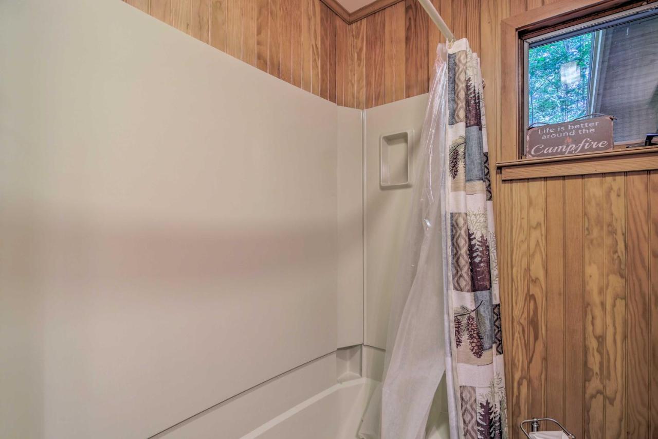 Cozy Adirondacks Cabin Walk To Lake Eaton! Jay Экстерьер фото